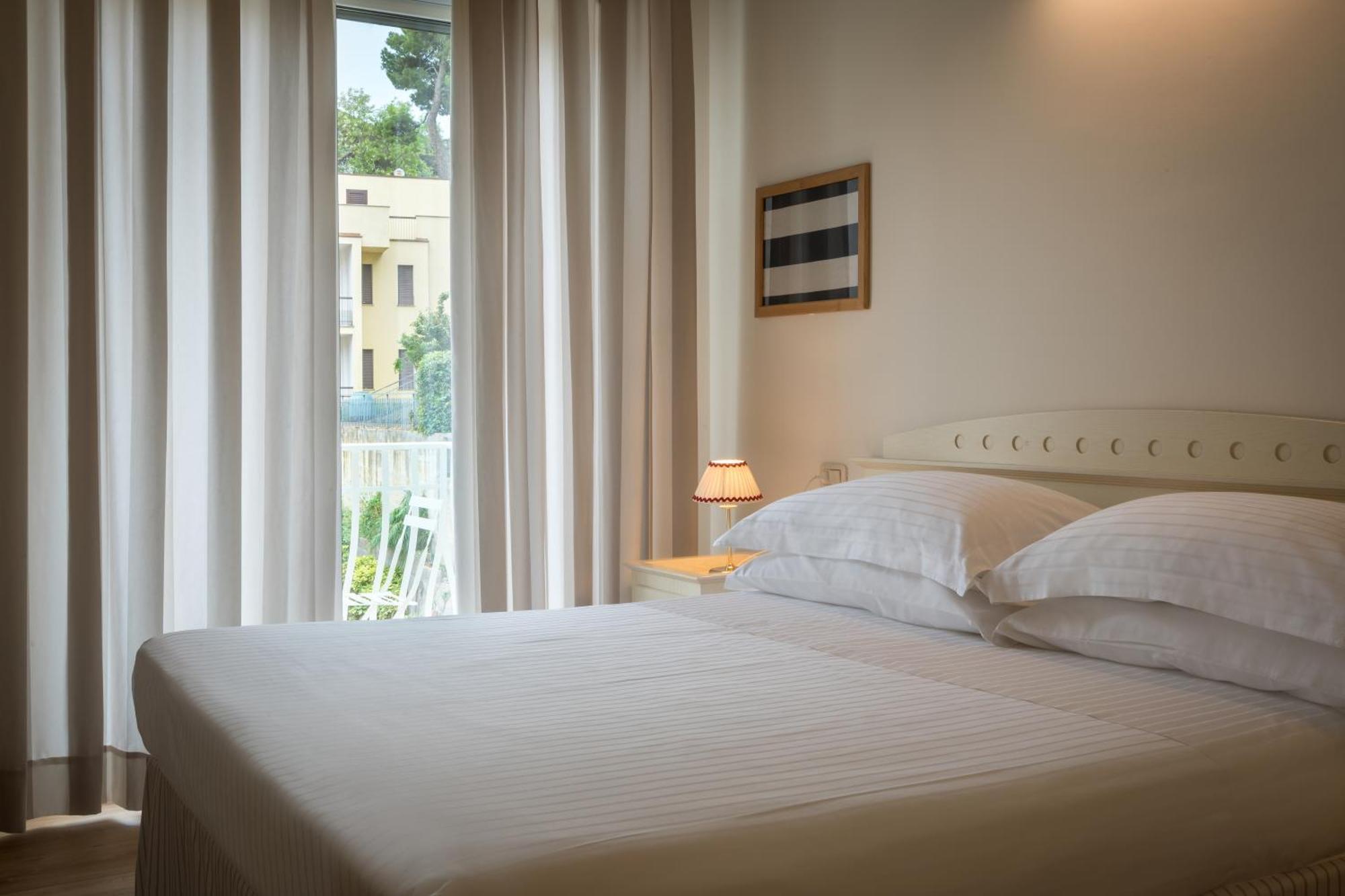 Mure Hotel נומאנה מראה חיצוני תמונה